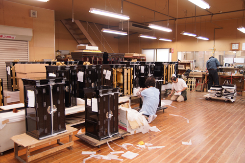 佛壇の古屋鋪（鹿児島）工場